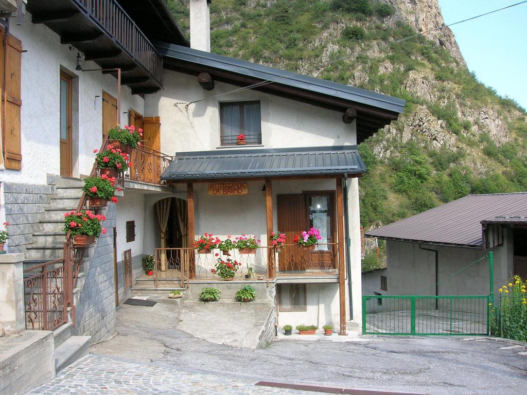 La Barmo Affittacamere Pietraporzio Exteriér fotografie